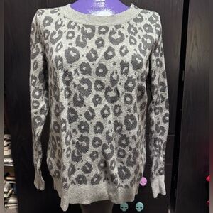 GAP Gray Animal Print Sweater